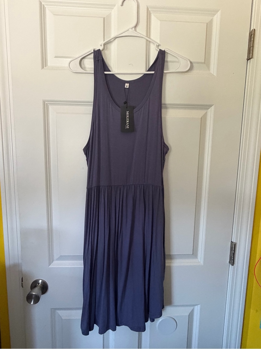 Lush Sleeveless Scoop-Neck Midi Dress in Dusty Lavender